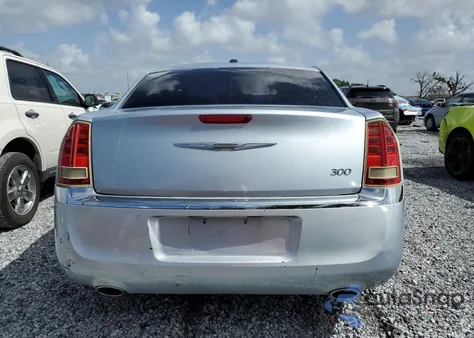 2013 Chrysler 300 from USA, damaged, VIN 2C3CCAAG2DH632526